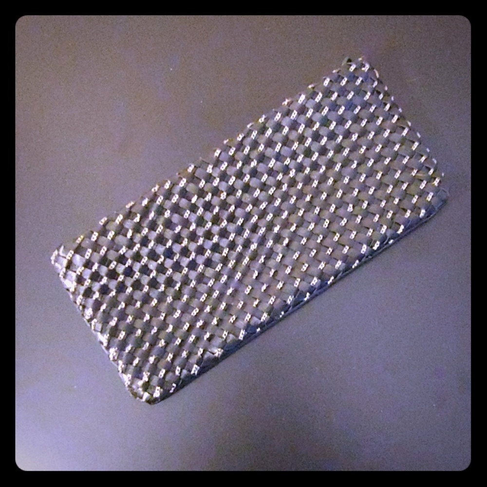 ⛱3/$20 CC Skye Clutch